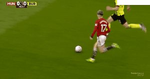 柠檬体育直播-【英超】安东尼破门奥纳纳送点 曼联1比1伯恩利