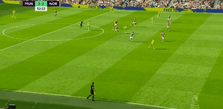 【英超】C罗帽子戏法+任意球破门 曼联3比2诺维奇