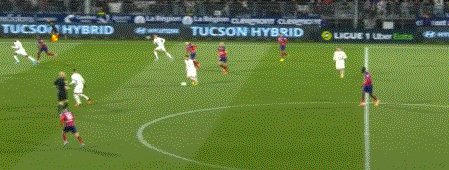 柠檬直播体育-【法甲】梅西助攻戴帽 姆巴佩内马尔均3射1传6比1胜