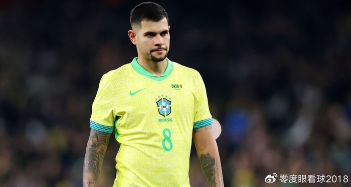 柠檬直播-今夏胖虎离队，曼联满世界物色心仪替代者，5大热门候选者浮现|卡塞米罗|埃利奥特-安德森|若昂·菲利克斯|马里奥-戈麦斯|安德烈-戈麦斯_新浪体育_新浪新闻